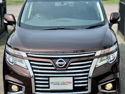 Nissan Elgrand HIGHWAY STAR 2.5 V6 8