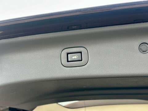 Nissan Elgrand HIGHWAY STAR 2.5 V6 24