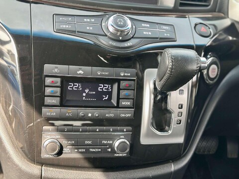 Nissan Elgrand HIGHWAY STAR 2.5 V6 26
