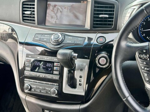 Nissan Elgrand HIGHWAY STAR 2.5 V6 29