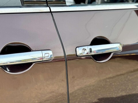 Nissan Elgrand HIGHWAY STAR 2.5 V6 36