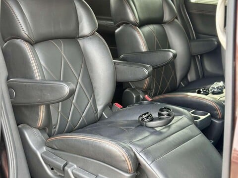 Nissan Elgrand HIGHWAY STAR 2.5 V6 45