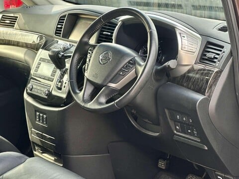 Nissan Elgrand HIGHWAY STAR 2.5 V6 52