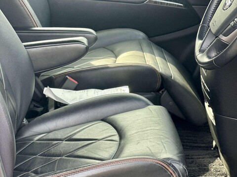 Nissan Elgrand HIGHWAY STAR 2.5 V6 54
