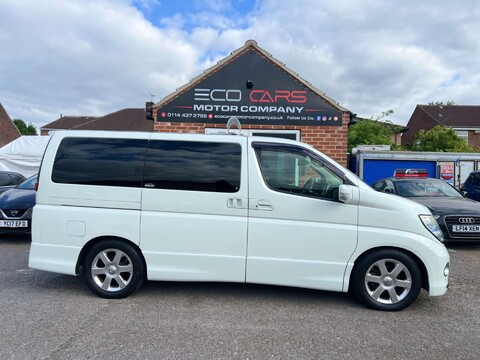 Nissan Elgrand 3.5 V6 HIGHWAY STAR GRADE 4B WOW 8