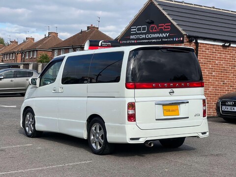 Nissan Elgrand 3.5 V6 HIGHWAY STAR GRADE 4B WOW 10