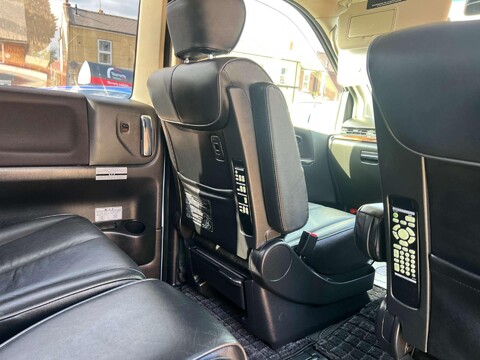 Nissan Elgrand 3.5 V6 HIGHWAY STAR GRADE 4B WOW 27