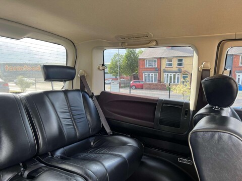 Nissan Elgrand 3.5 V6 HIGHWAY STAR GRADE 4B WOW 34