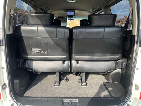 Nissan Elgrand 3.5 V6 HIGHWAY STAR GRADE 4B WOW 53