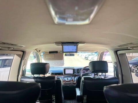 Nissan Elgrand 3.5 V6 HIGHWAY STAR GRADE 4B WOW 55