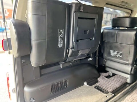 Nissan Elgrand 3.5 V6 HIGHWAY STAR GRADE 4B WOW 57