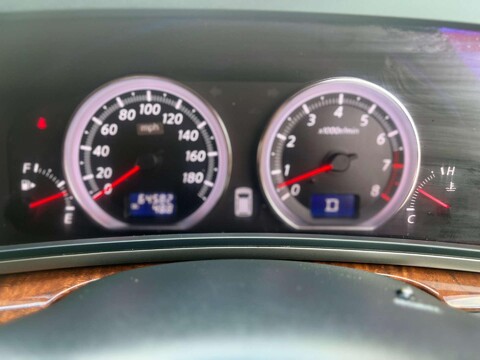 Nissan Elgrand 3.5 V6 HIGHWAY STAR GRADE 4B WOW 63