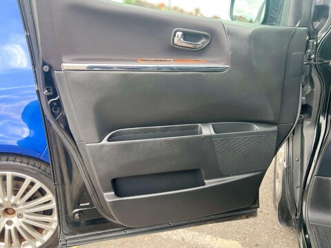 Nissan Elgrand 3.5 V6 HIGHWAY STAR+HIGH SPEC+GENUINE MILES+CARVX 21