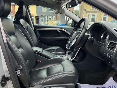 Volvo V70 2.0 V70 SE D3 Auto 5dr 14