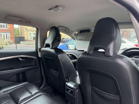 Volvo V70 2.0 V70 SE D3 Auto 5dr 23