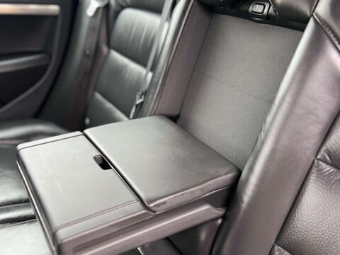 Volvo V70 2.0 V70 SE D3 Auto 5dr 31