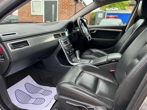Volvo V70 2.0 V70 SE D3 Auto 5dr 37