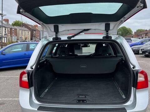 Volvo V70 2.0 V70 SE D3 Auto 5dr 50