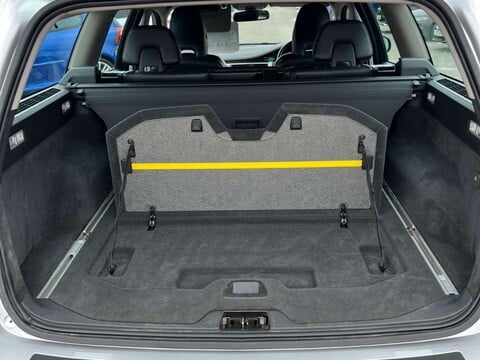 Volvo V70 2.0 V70 SE D3 Auto 5dr 52