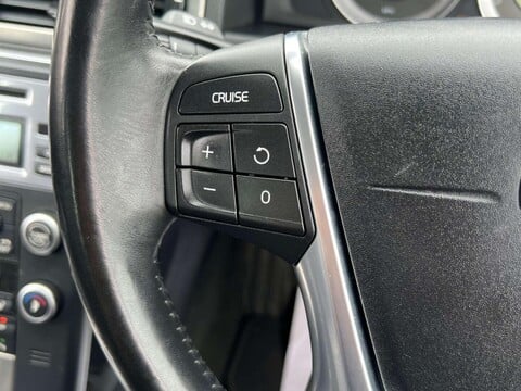Volvo V70 2.0 V70 SE D3 Auto 5dr 61