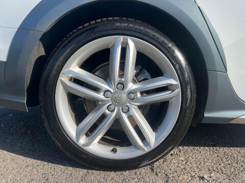 Audi A6 Allroad 3.0 TFSI V6 Estate 5dr Petrol S Tronic quattro Euro 5 (s/s) (310 ps) 61