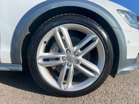 Audi A6 Allroad 3.0 TFSI V6 Estate 5dr Petrol S Tronic quattro Euro 5 (s/s) (310 ps) 59