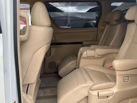 Toyota Alphard +350L PACKAGE+V6+TWIN SUNROOFS+LUXURY+ 25