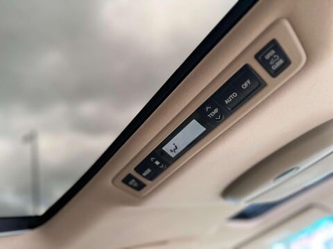 Toyota Alphard +350L PACKAGE+V6+TWIN SUNROOFS+LUXURY+ 73