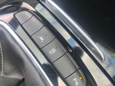 Vauxhall Insignia 1.5 Insignia SRi VX-Line Nav T 5dr 38