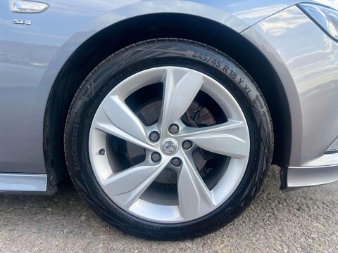 Vauxhall Insignia 1.5 Insignia SRi VX-Line Nav T 5dr 57