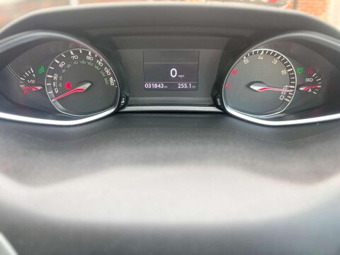 Peugeot 308 1.6 308 Allure THP 5dr 33