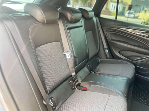 Vauxhall Insignia 1.5 Insignia SRi VX-Line Nav T 5dr 22