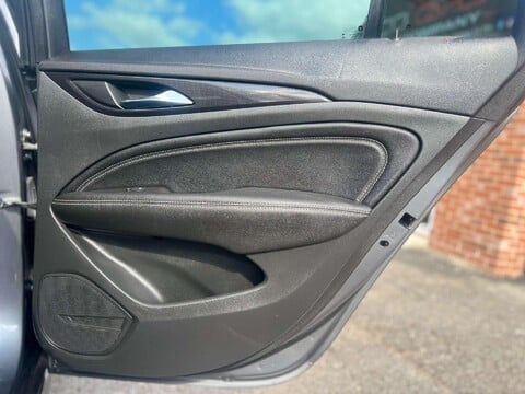 Vauxhall Insignia 1.5 Insignia SRi VX-Line Nav T 5dr 48