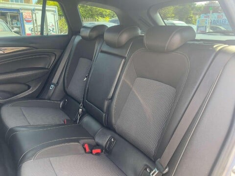 Vauxhall Insignia 1.5 Insignia SRi VX-Line Nav T 5dr 24