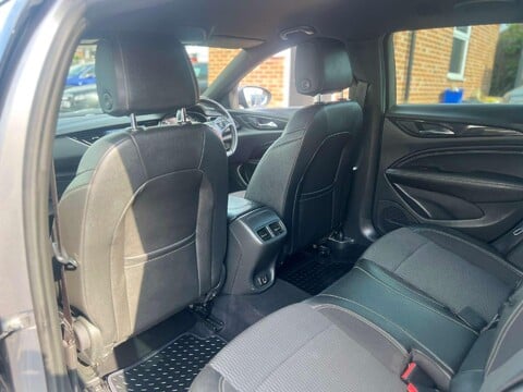 Vauxhall Insignia 1.5 Insignia SRi VX-Line Nav T 5dr 27