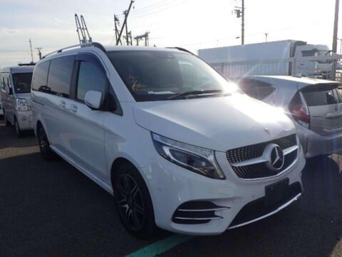 Mercedes-Benz V Class 2.2 V220d AMG Line MPV 5dr Diesel G-Tronic+ Euro 6 (s/s) 7 Seat (163 ps) 1