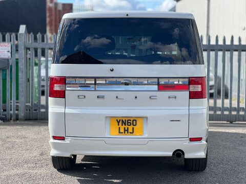 Mitsubishi Delica Roadest 27