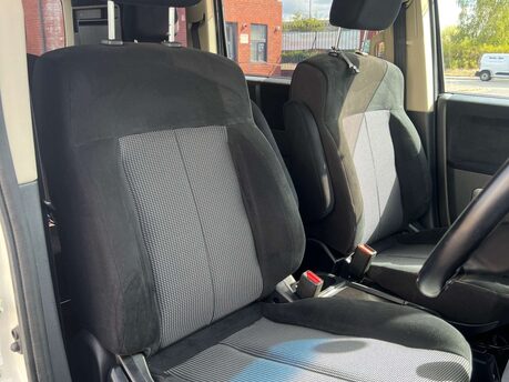 Mitsubishi Delica Roadest 1