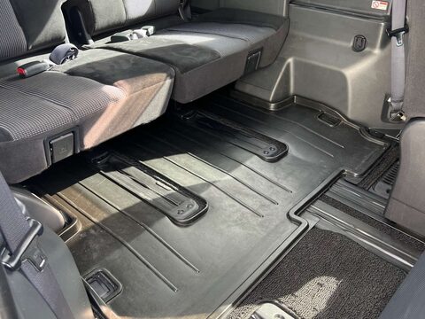 Mitsubishi Delica Roadest 81