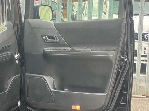 Toyota Vellfire 2.4 ULEZ AUTO+8 SEATS+WARRANTY+QUAD EXHAUST 45