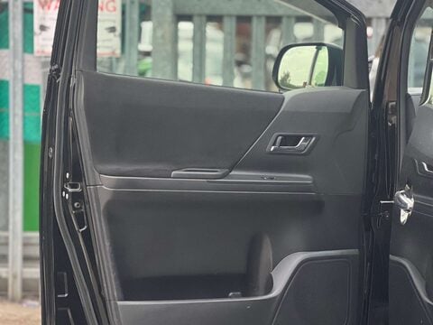 Toyota Vellfire 2.4 ULEZ AUTO+8 SEATS+WARRANTY+QUAD EXHAUST 44