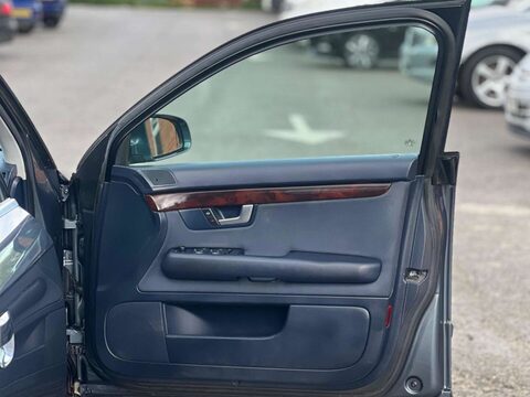 Audi A4 2.0 SE 4dr 26