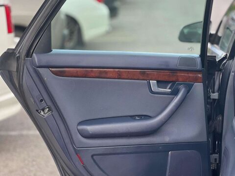 Audi A4 2.0 SE 4dr 30