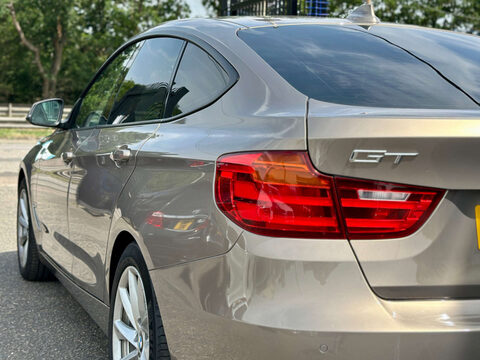 BMW 3 Series 320i LUXURY GT Auto 34