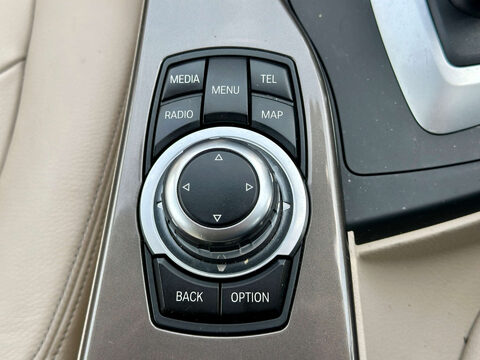 BMW 3 Series 320i LUXURY GT Auto 17