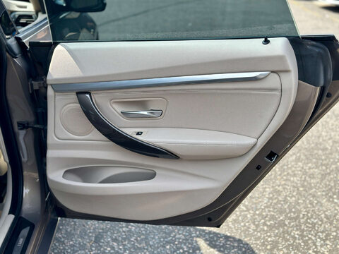 BMW 3 Series 320i LUXURY GT Auto 61