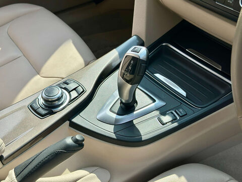 BMW 3 Series 320i LUXURY GT Auto 12