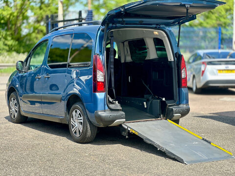 Citroen Berlingo Multispace 1.6 Berlingo Multispace XTR Blue HDi Semi-Auto 5dr 2
