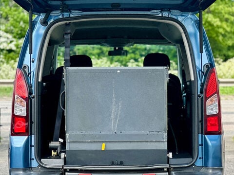Citroen Berlingo Multispace 1.6 Berlingo Multispace XTR Blue HDi Semi-Auto 5dr 6