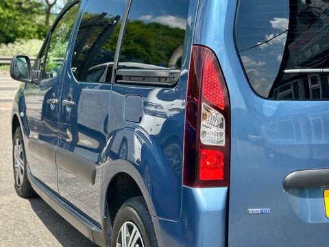 Citroen Berlingo Multispace 1.6 Berlingo Multispace XTR Blue HDi Semi-Auto 5dr 32